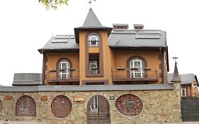 Садиба Смотрицька Перлина